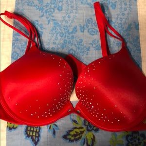 34C Victoria Secret Bra